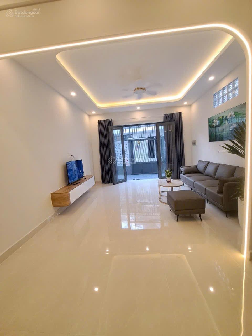 BÁN NHÀ 1 TRỆT 1 LẦU HXH - ĐƯỜNG VÕ VĂN NGÂN - TRUNG TÂM THỦ ĐỨC.