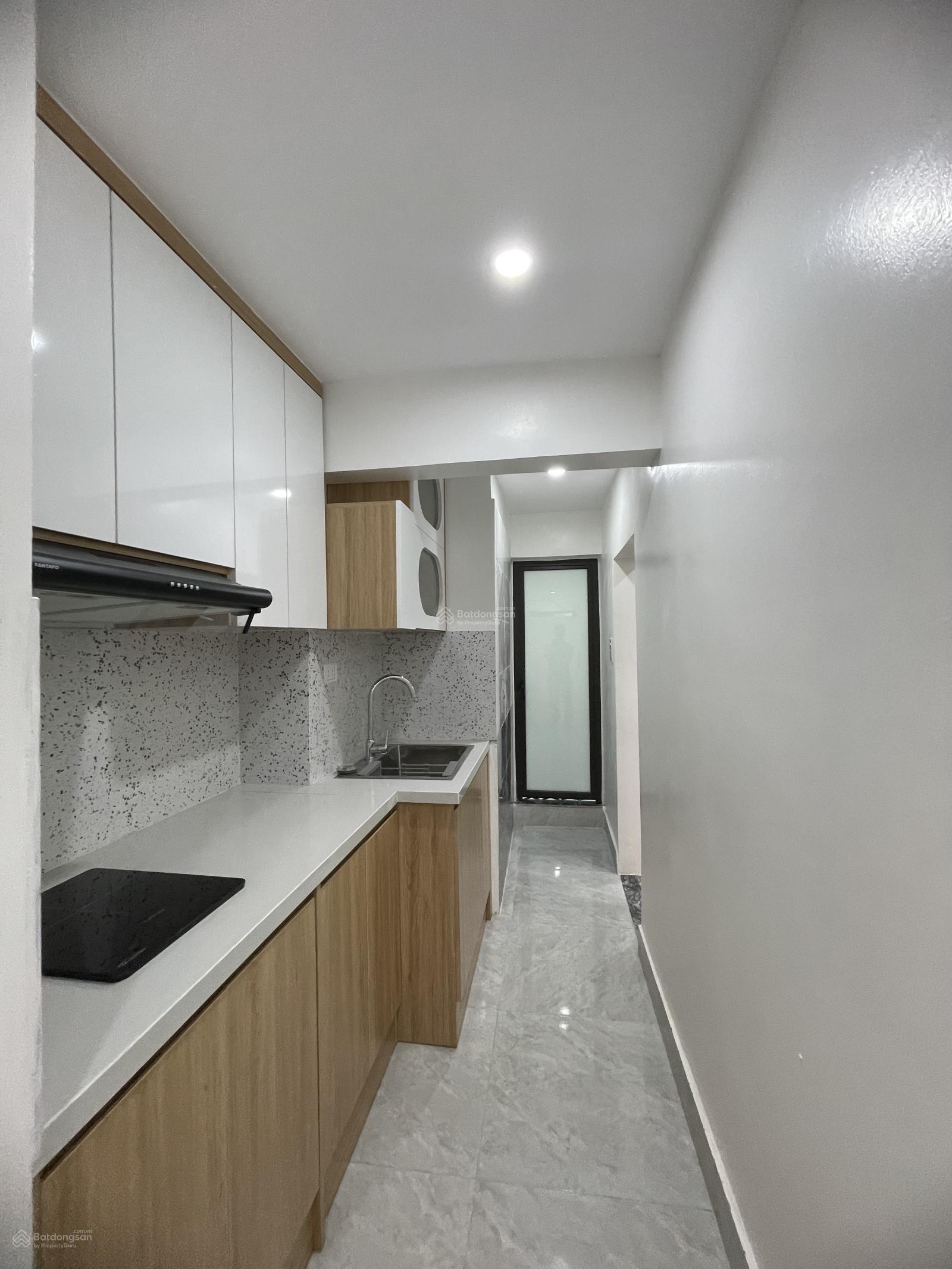 Bán căn tập thể mới đẹp đón tết tầng 3 phố Quỳnh Mai sổ đỏ riêng 53.8/120m2 đầy đủ công năng 5.4 tỷ