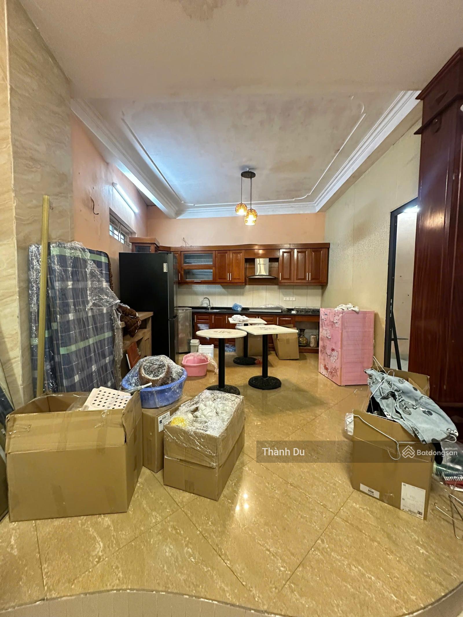 Cho thuê phòng 1 khách 1 ngủ khép kín, gần full đồ - Giá 5tr/1 tháng , yên tĩnh , an ninh tốt