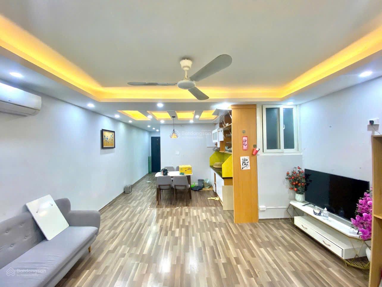 Căn hộ mức giá tốt nhất tại KĐT Thanh Hà 2 phòng ngủ 2wc 70m2 tim tường giá chỉ 3tỷ0xx thu về