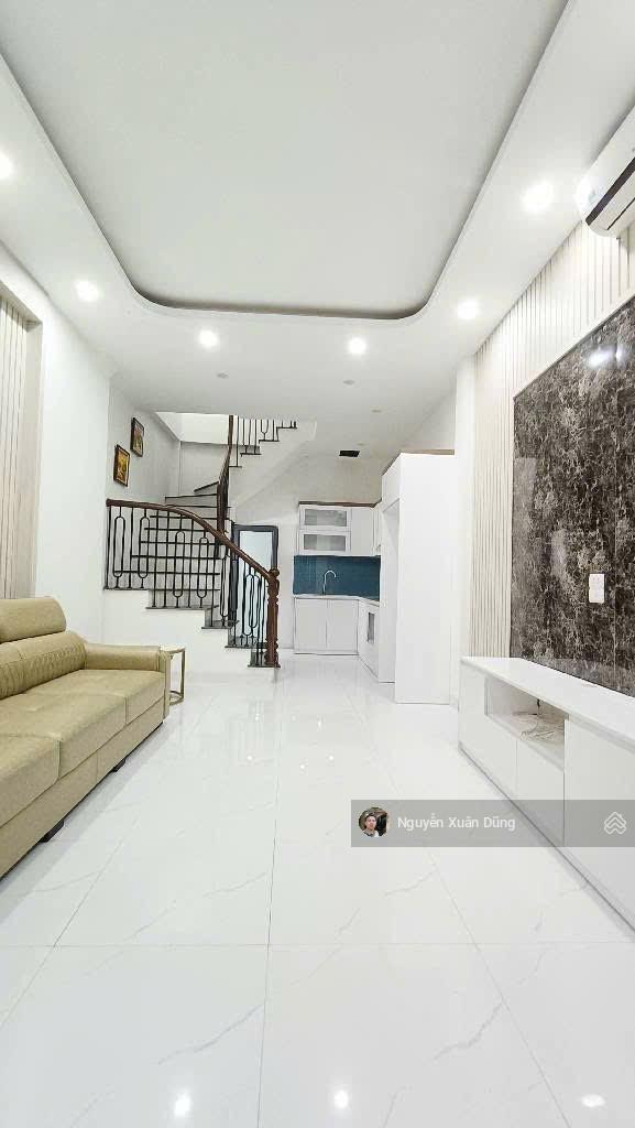 NHÀ MỚI FULL NỘI THẤT VIỆT HƯNG- LONG BIÊN - 10M RA Ô TÔ TRÁNH