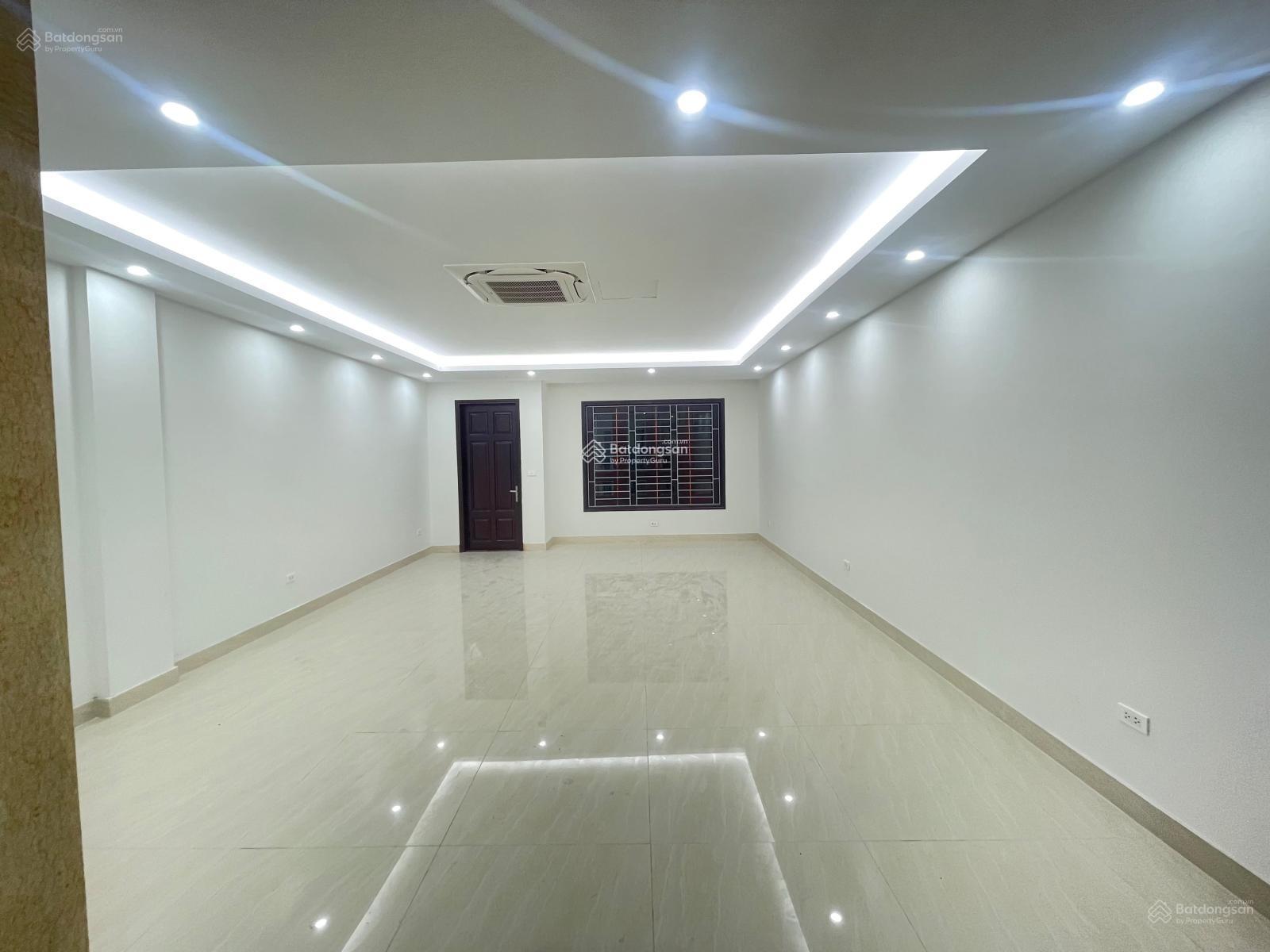 Chính chủ cho thuê nhà phân lô Nguyễn Chí Thanh - Đống Đa, 50m2 x 6tầng, thông sàn, oto đỗ cửa 18tr