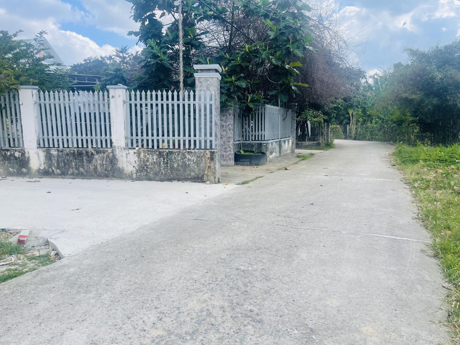 Đất thổ cư sổ hồng riêng Diên Hoà đường ô tô với 580 triệu