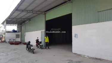 Nhà xưởng cho thuê đường bui công trừng, xã nhi bình hoc môn dt: 500m giá 25 triêu lh: 0908 561 ***
