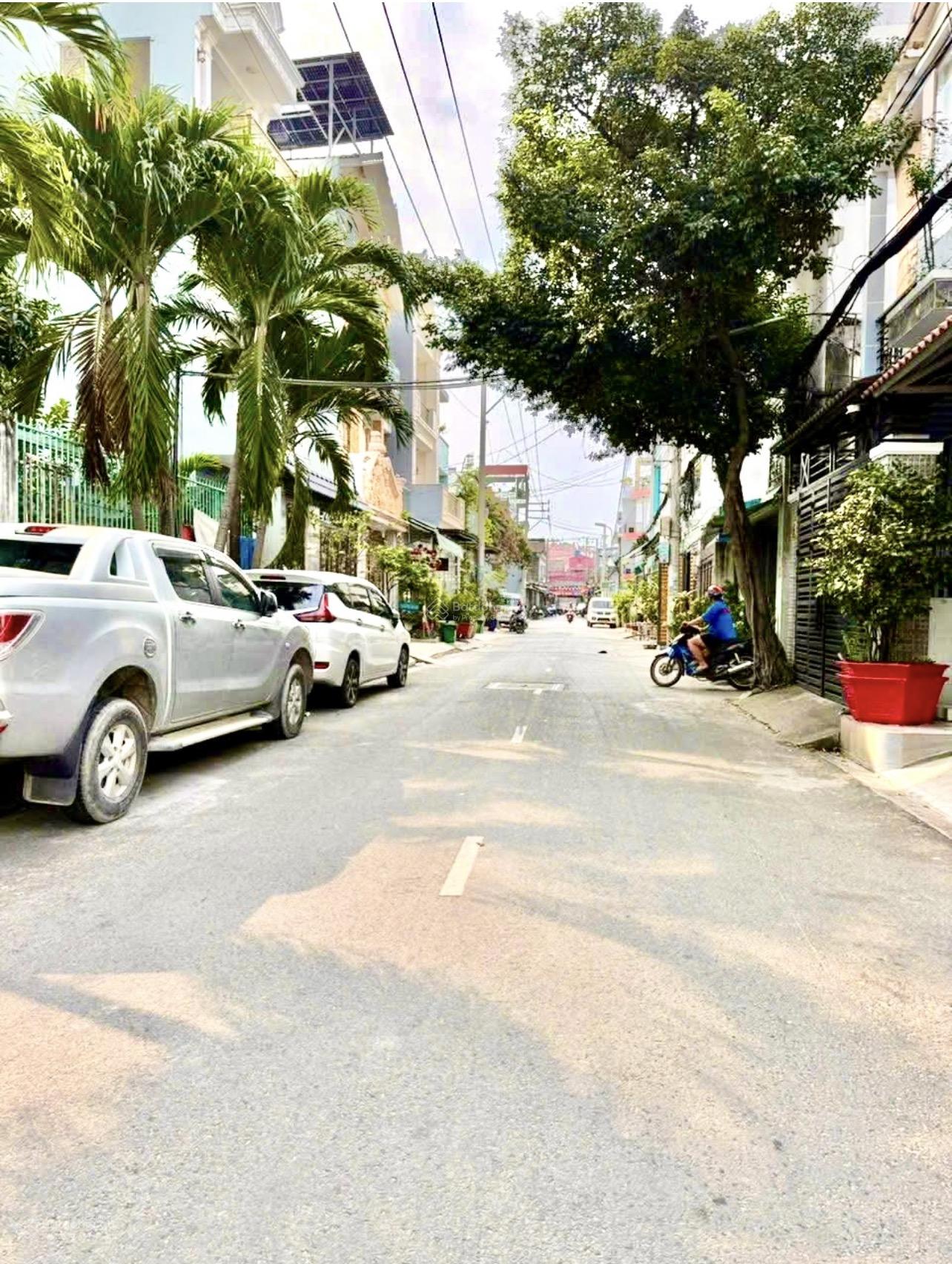 Mặt tiền KD 5 X 18.6m- Ngay trục Lê Văn Quới- ngã tư Bốn Xã- chỉ 7.2T