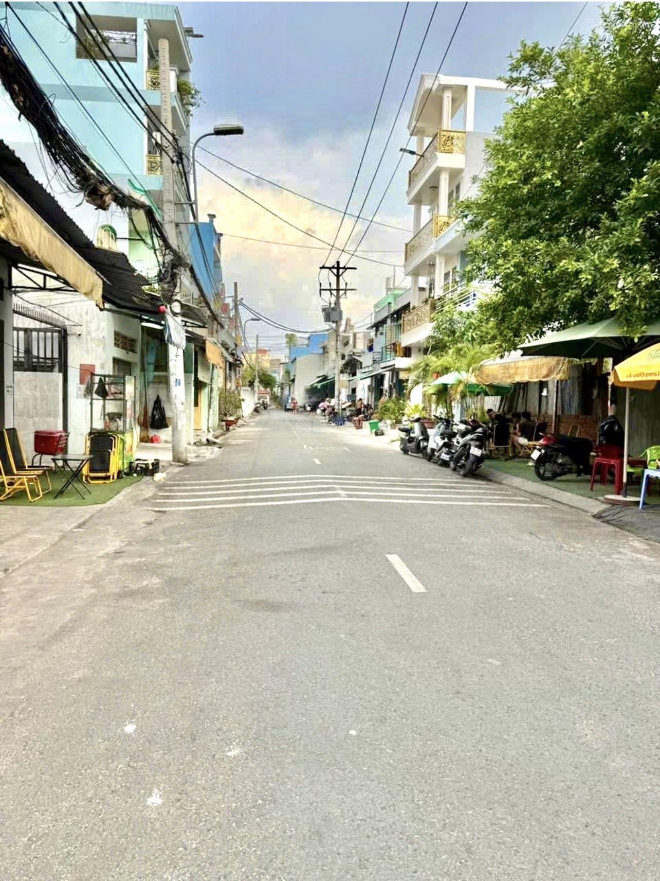 Mặt tiền KD 5 X 18.6m- Ngay trục Lê Văn Quới- ngã tư Bốn Xã- chỉ 7.2T