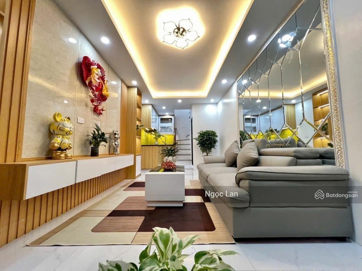 Trung Phụng - Đống Đa 30m2 x 5 tầng sổ đỏ chính chủ vuông đẹp nở hậu nói không với quy hoạch ngõ to