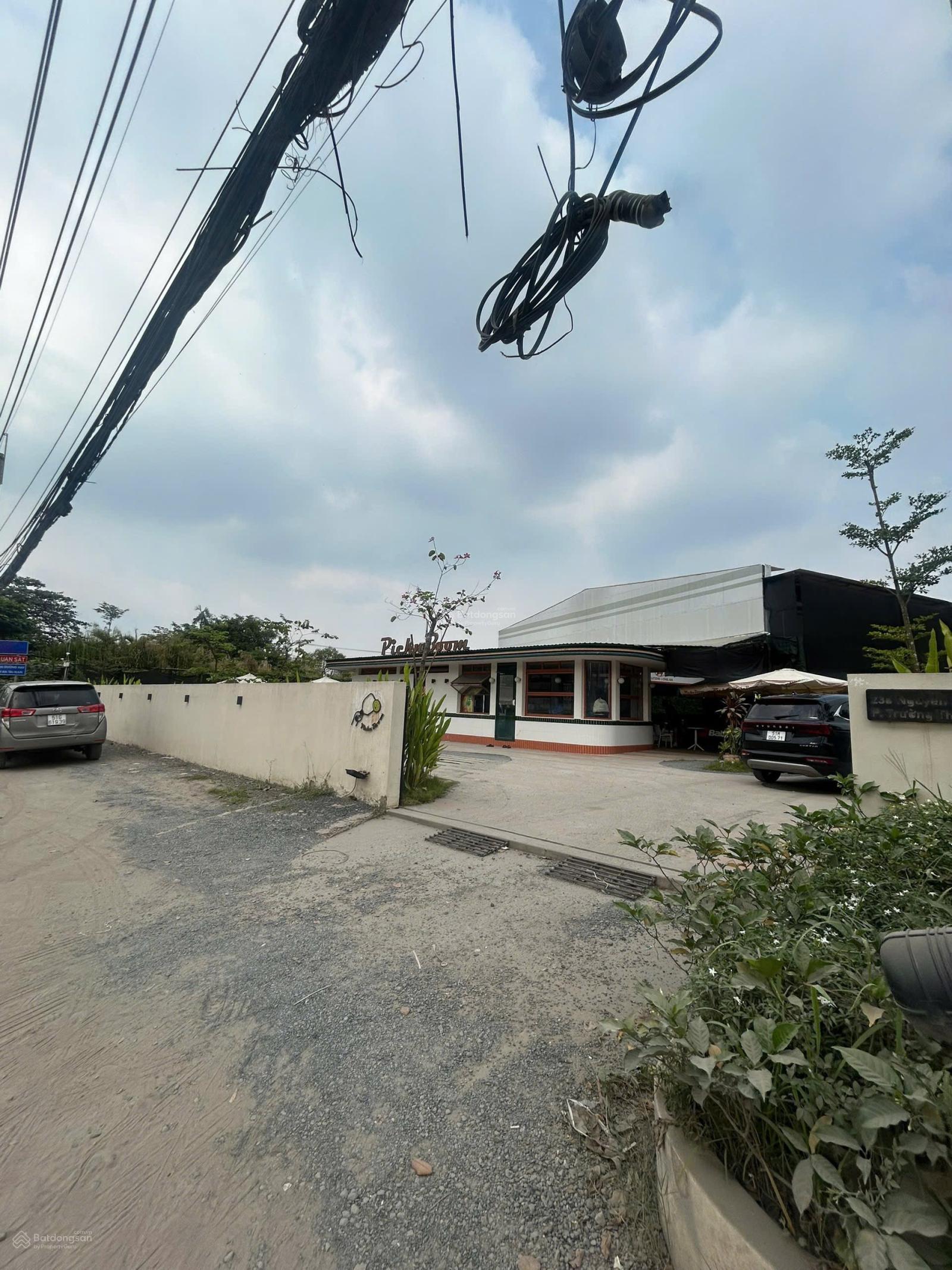 Chủ thiện chí bán rẻ khuôn đất lớn đường Nguyễn Xiển P. Long Phước Quận 9. DT: 31x92m giá 165 tỷ Chủ thiện chí bán rẻ khuôn đất lớn đường Nguyễn Xiển P. Long Phước Quận 9. DT: 31x92m giá 165 tỷ