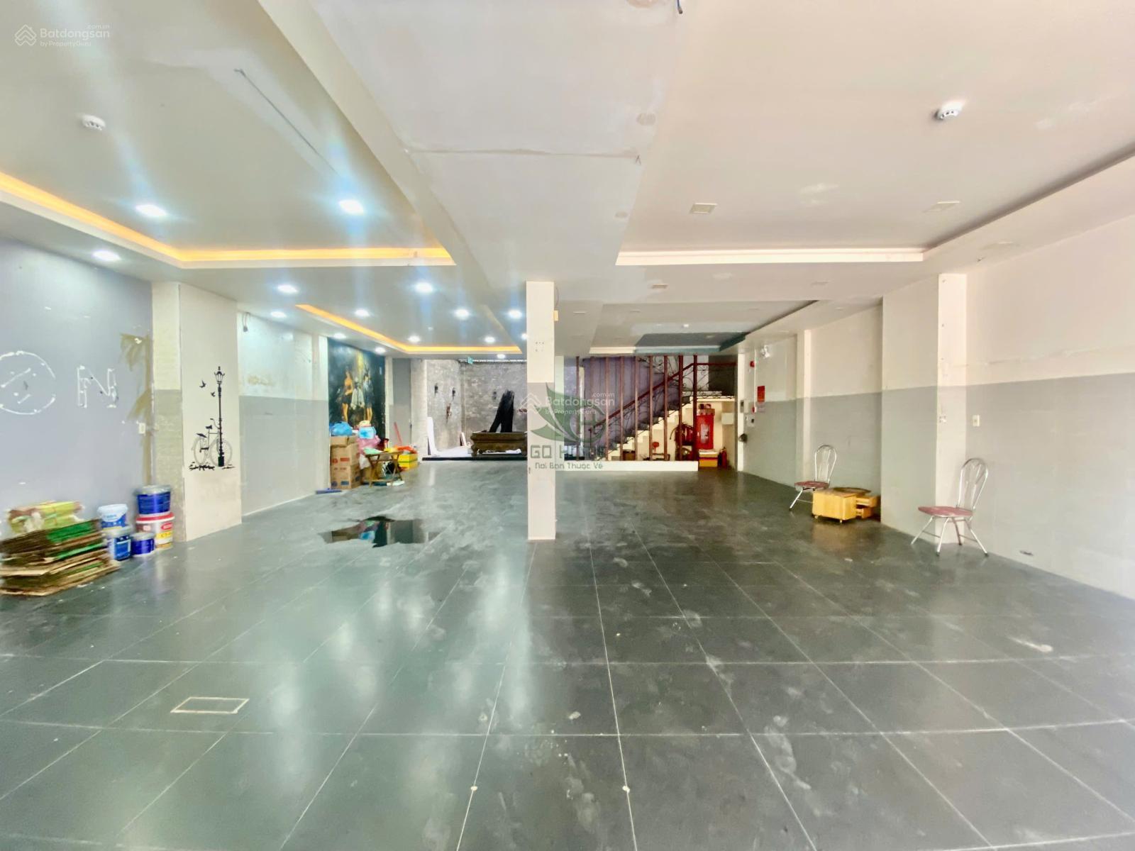 CHO THUÊ NHÀ KINH DOANH 10 PHÒNG NGỦ NGANG 10M 600M2 TRUNG TÂM THÀNH PHỐ