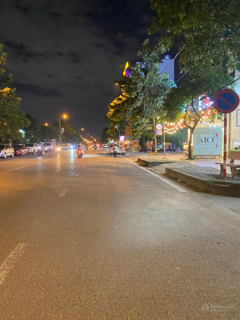 100m2 bìa làng MT 5m đường rộng 15m vỉa hè 5m, giá cực tốt vị trí ở đẳng cấp Nam Hồng ĐA - HN