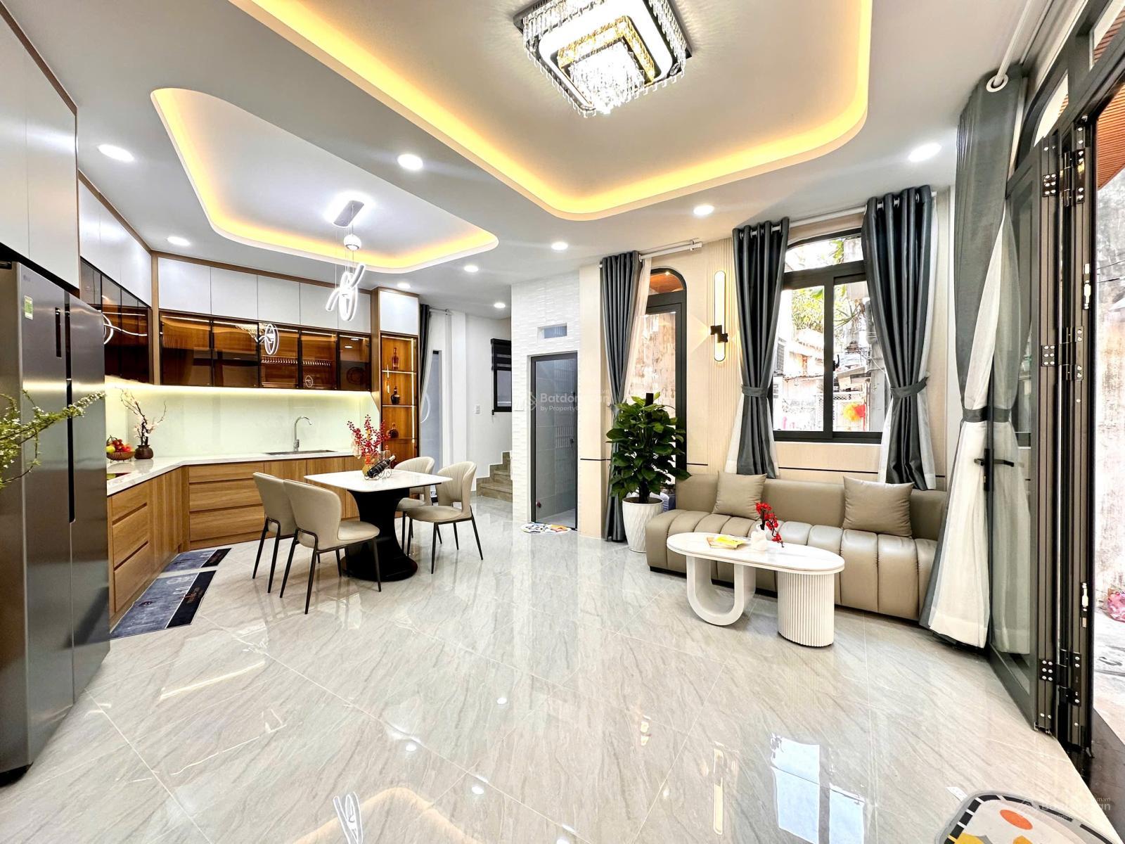 Siêu Phẩm sát Chợ Tân Định - Nhà Thờ Tân Định - CV Lê Văn Tám Q1 Ngang đẹp 6,66m x 7,72m, CN 43,3m2