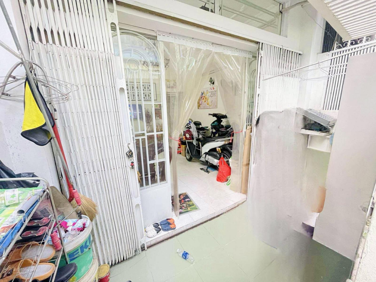 Nhà hẻm kinh doanh buôn bán 4.2x15 gần Vincom Nam Long Quận 7 chỉ 6 tỷ 3 Nhà hẻm kinh doanh buôn bán 4.2x15 gần Vincom Nam Long Quận 7 chỉ 6 tỷ 3