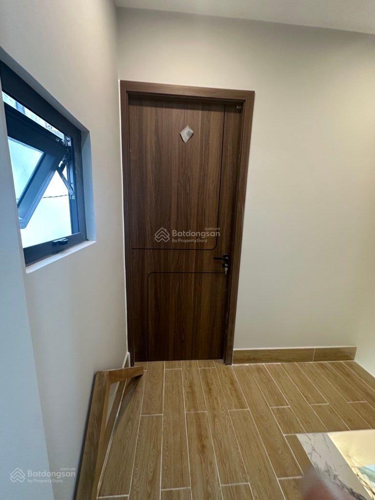 Cách Mạng Tháng Tám - 3tỷ1-2 tầng-2PN - ở ngay - sát hẻm xe hơi thông quận 10, sát quận 1, Tân Bình