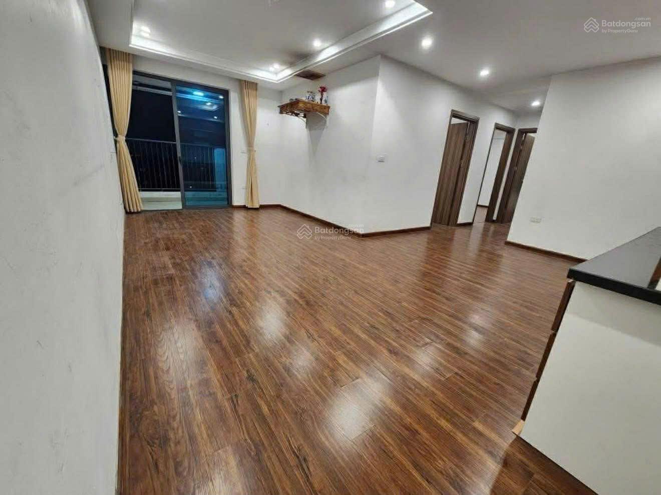 CHo thuê chung cư Sky central 176 Định Công, Hoàng Mai 88m, 3 PN căn góc, cơ bản, 13tr, cực đẹp