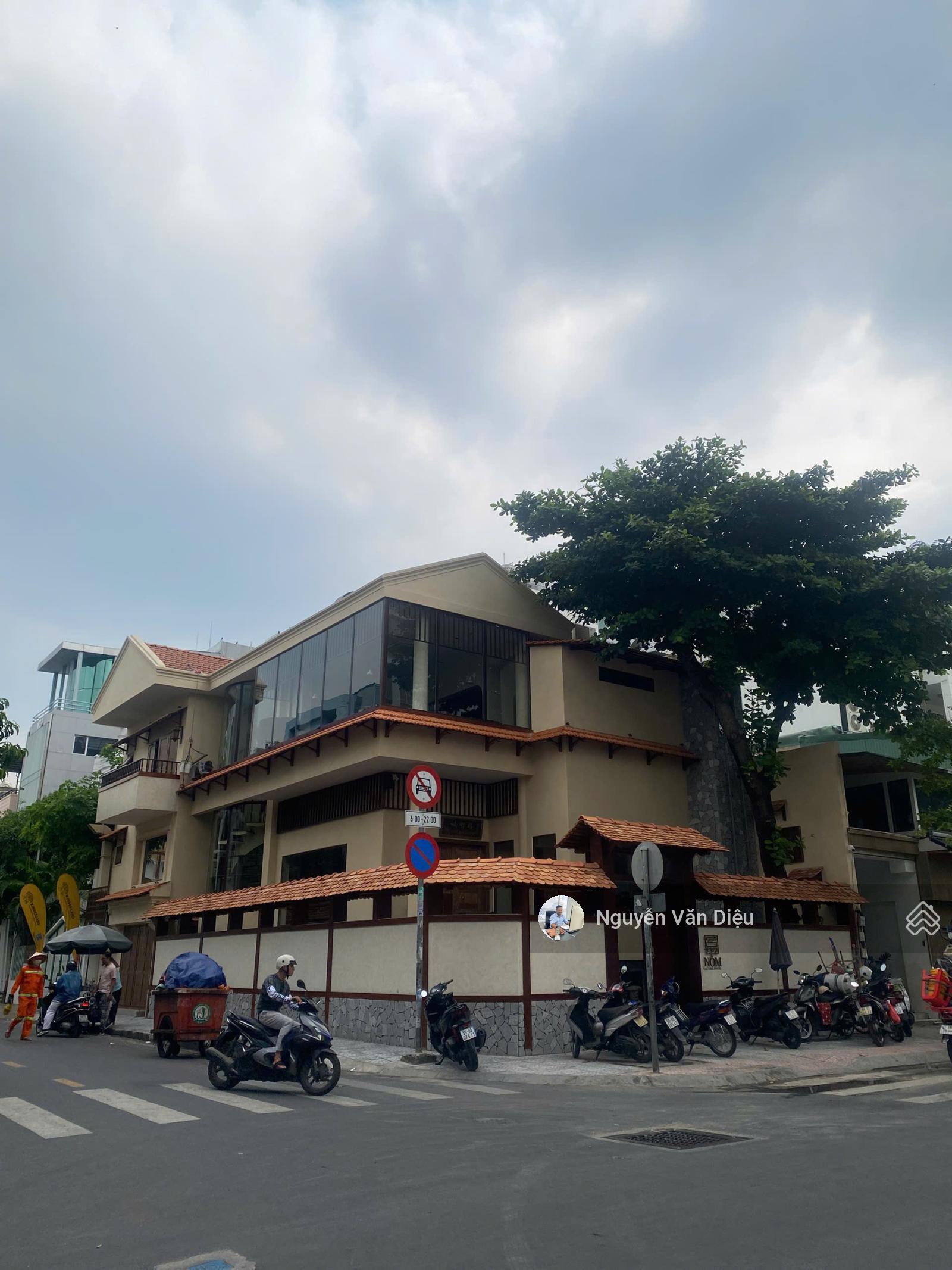 Bán Nhà Góc 2 Mặt Tiền Đường Cao Đức Lân- Nguyễn Hoàng- DT 20x20m - Hầm 6 tầng - Giá 89 tỷ