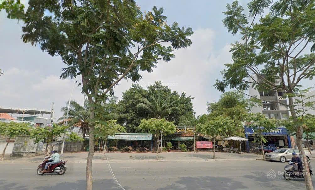 Cần tiền bán gấp!! Mặt tiền Quang Trung- DT : 17x33m -CN : 500m2-KC : 7 tầng- Giá chỉ 85 tỷ