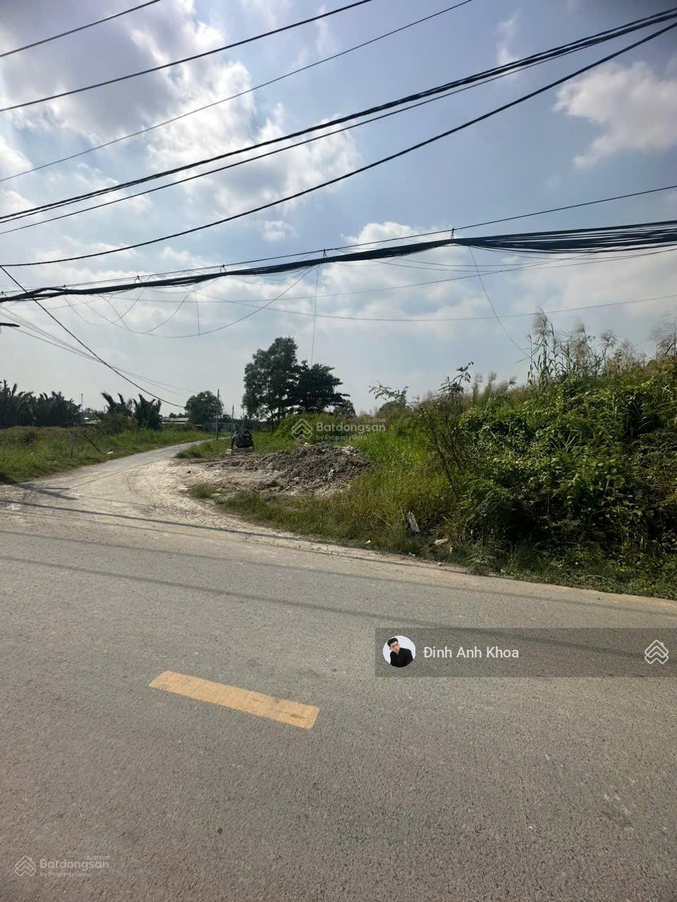 Khan hiếm, chủ cần bán khuôn đất lớn đường Trường Lưu P. Long Trường Quận 9. DT: 40x130m giá 170tỷ Khan hiếm, chủ cần bán khuôn đất lớn đường Trường Lưu P. Long Trường Quận 9. DT: 40x130m giá 170tỷ