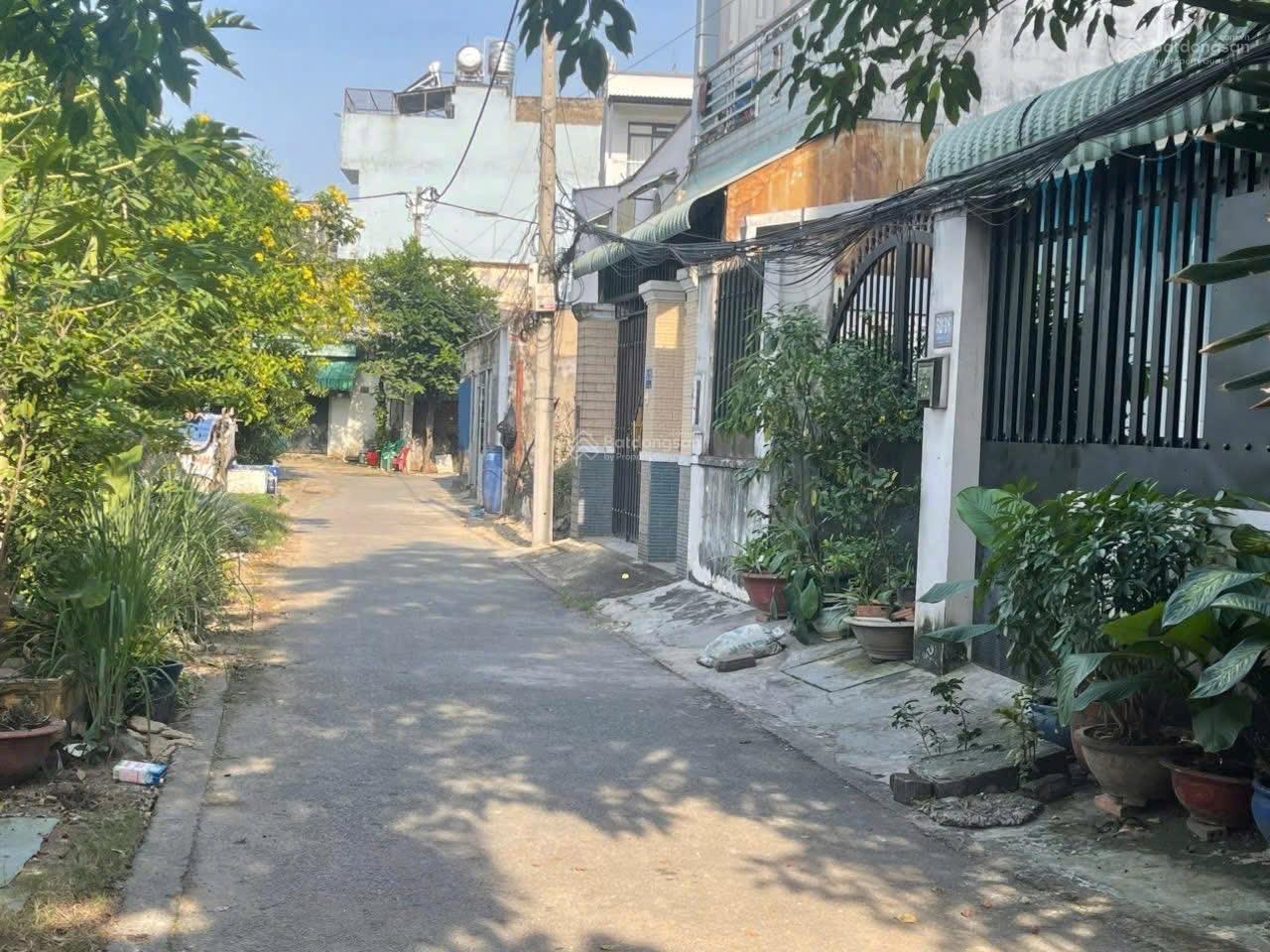 Bán lô đất cách chợ Linh Xuân tầm 400 m vị trí thuận tiện đi trung tâm thành phố