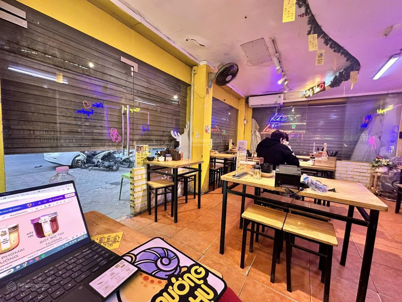 Sang nhượng quán ăn phố Trần Tử Bình - Nghĩa Tân DT 50m2 x 1 tầng, riêng biệt - Mặt tiền gần 5m