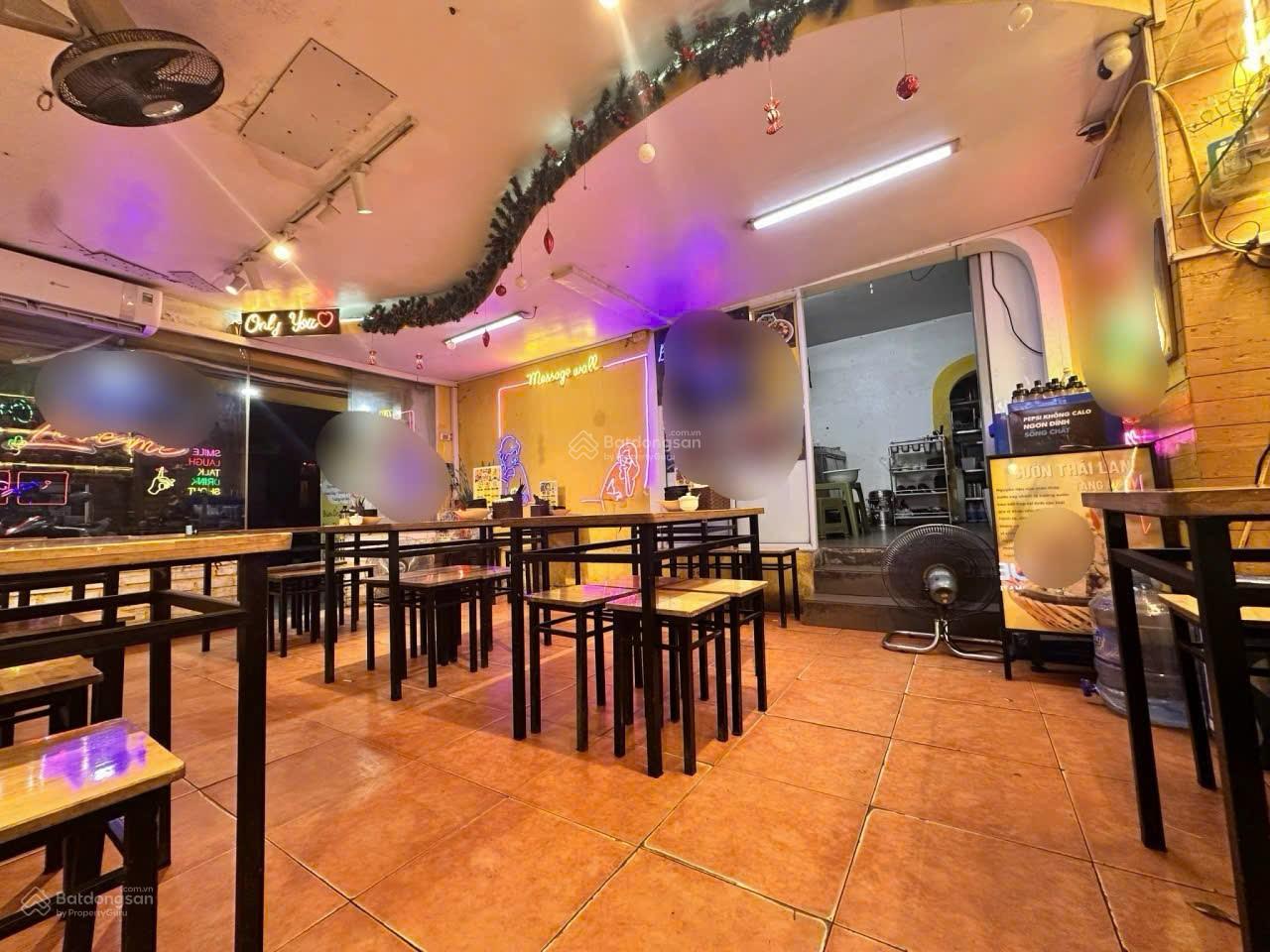 Sang nhượng quán ăn phố Trần Tử Bình - Nghĩa Tân DT 50m2 x 1 tầng, riêng biệt - Mặt tiền gần 5m