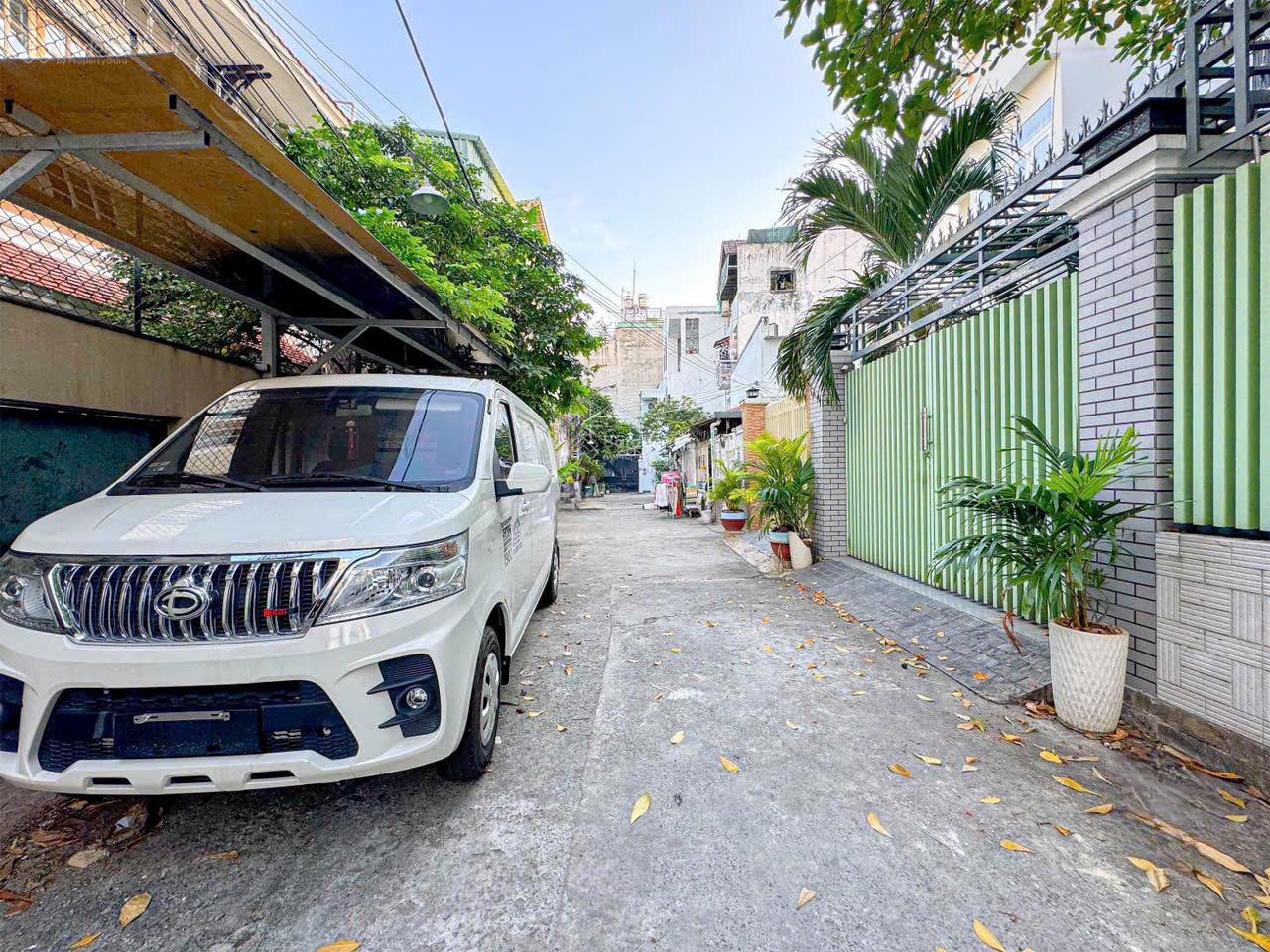 Bán Căn Biệt Thự hẻm xe hơi Nguyễn Thị Thập P.Tân Phú kê bên PMH. Quận 7, DT 8x18m , Giá 15.5tỷ LH