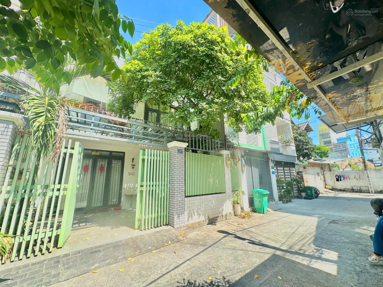 Bán Căn Biệt Thự hẻm xe hơi Nguyễn Thị Thập P.Tân Phú kê bên PMH. Quận 7, DT 8x18m , Giá 15.5tỷ LH