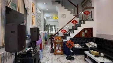 Bán nhà trệt lầu hoàn công hẻm đường Nguyễn Văn Linh đối diện Bệnh viện đa khoa Trung Ương, Cần Thơ