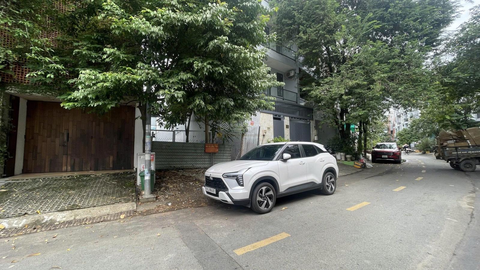 Nhà Mặt tiền An Phú An Khánh Q2 DT 5m*20m Đường 2 xe hơi tránh nhau Giá chỉ 17,8 tỷ Rẻ nhất An Phú