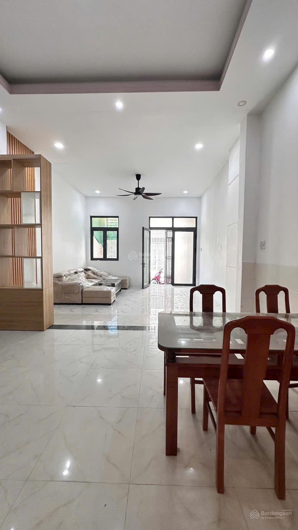 Nhà 1 trệt 1 lầu - DT 68m2 - khu dân cư 185 đường Ngô Chí Quốc, p BÌNH CHIỂU, Thủ Đức.