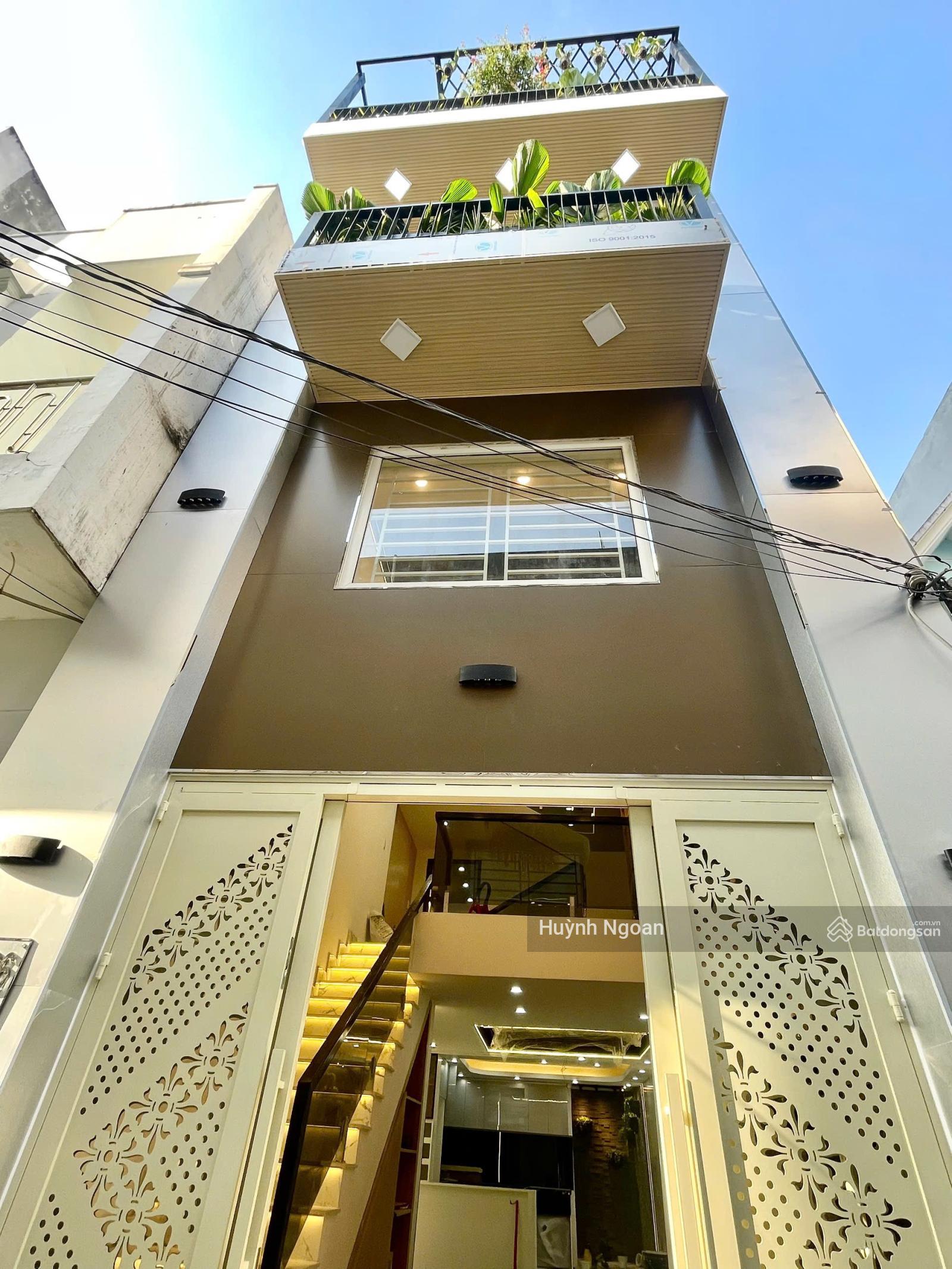 Bán nhà khu VIP Huỳnh Thị Đồng Nhà Bè DT 68m2 giá 6tỷ 680triệu cách Quận 7 500m.LH 0909 519 ***