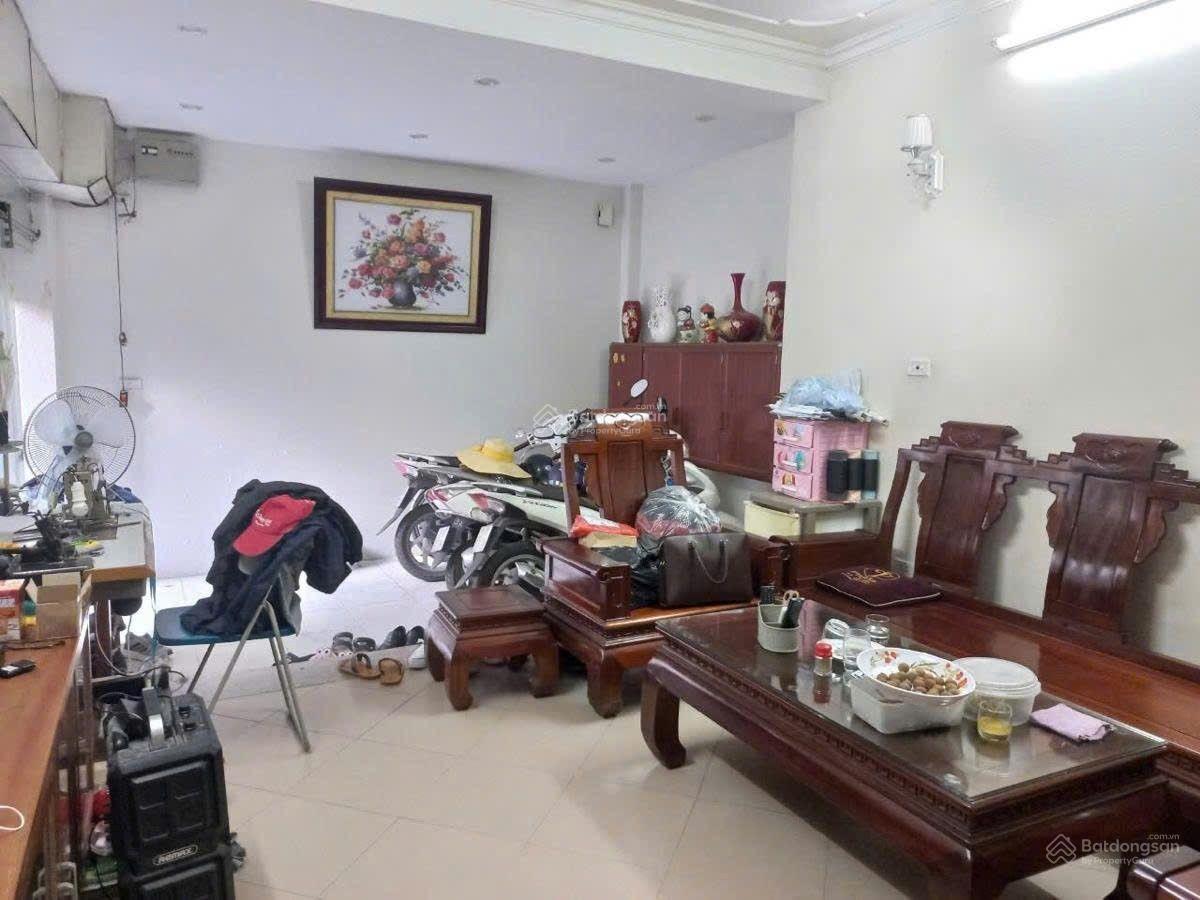 Siêu hiếm! Nhà Hồ Tùng Mậu gần phố, ngõ rộng, dân xây chắc chắn, ở ngay, 50m ra tàu điện, sổ đỏ đẹp