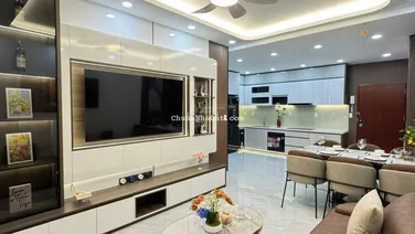 Cần bán nhanh căn hộ Sky Garden - PMH - Q7 nhà đẹp lung linh, mới 100%. LH: 0917 300 *** Em Hằng