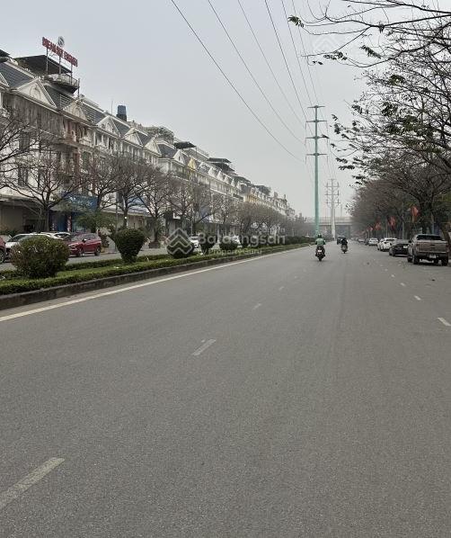 Giảm Mạnh Bán Gấp Nhà Mặt Đường Đôi KĐT Thanh Phố Giao Lưu Phạm Văn Đồng 260M 6T MT 16M Giá 130Tỷ