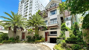 Cho thuê biệt thự đẳng cấp sang trọng tại Phú Mỹ Hưng giá tốt 250 triệu/tháng - 344m2