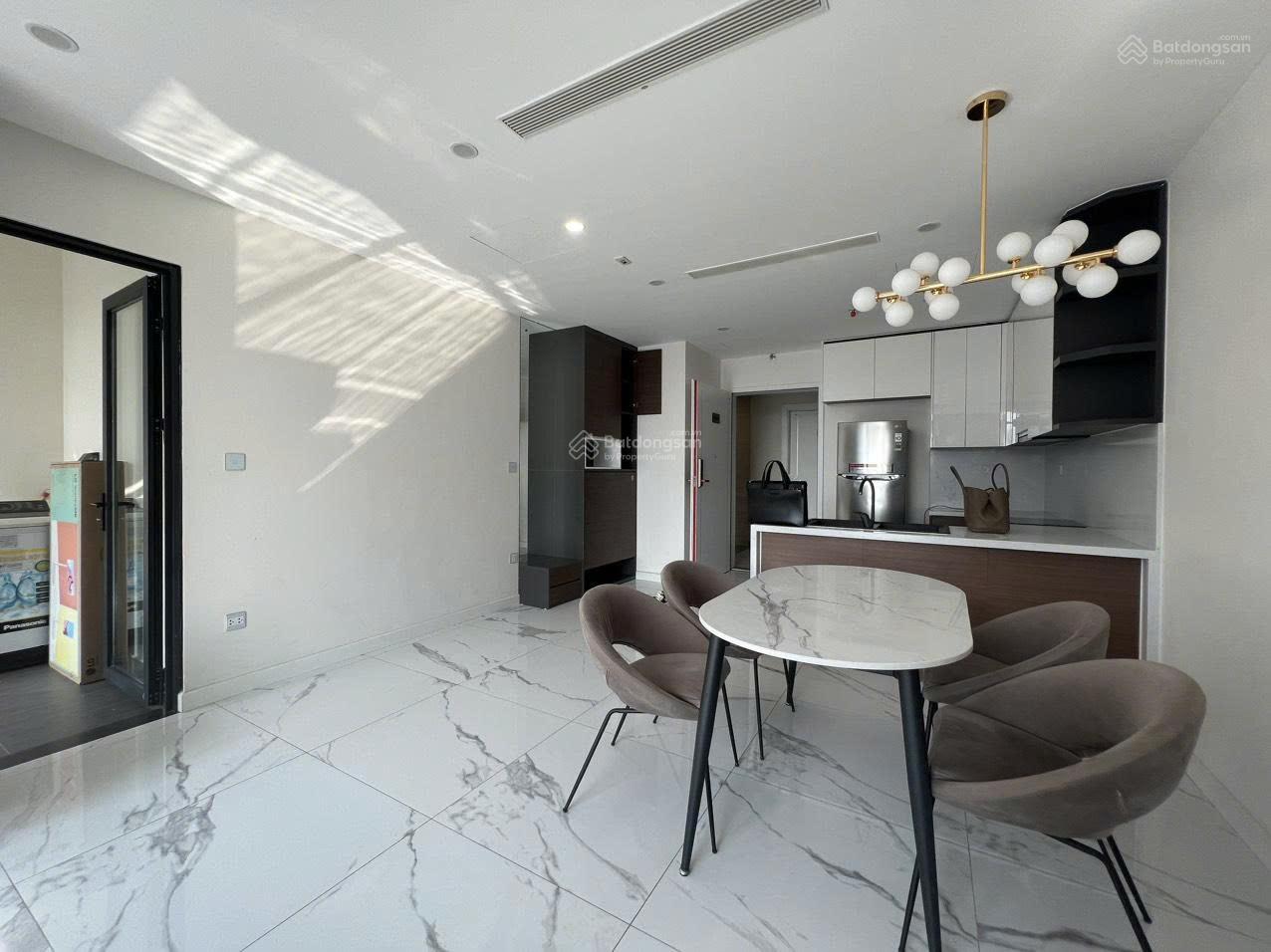 Cho thuê căn hộ 1PN, 1WC, 59m2 giá tốt tại Sunshine City, Hà Nội