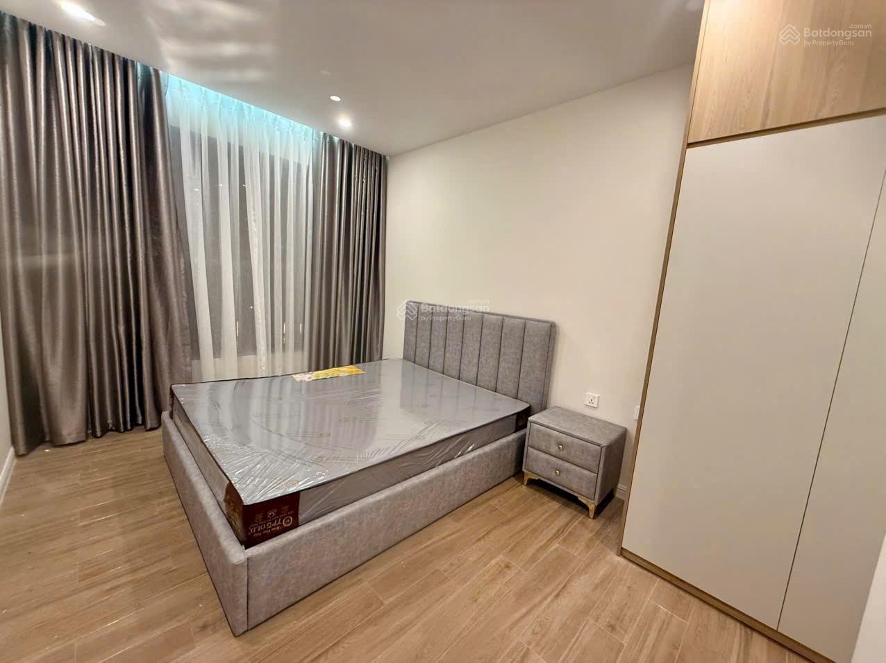 Chính chủ cần cho thuê nhanh căn hộ Cosmo DT 99m2, 3PN, 2WC, Giá 15tr căn góc Lh 0938 607 ***