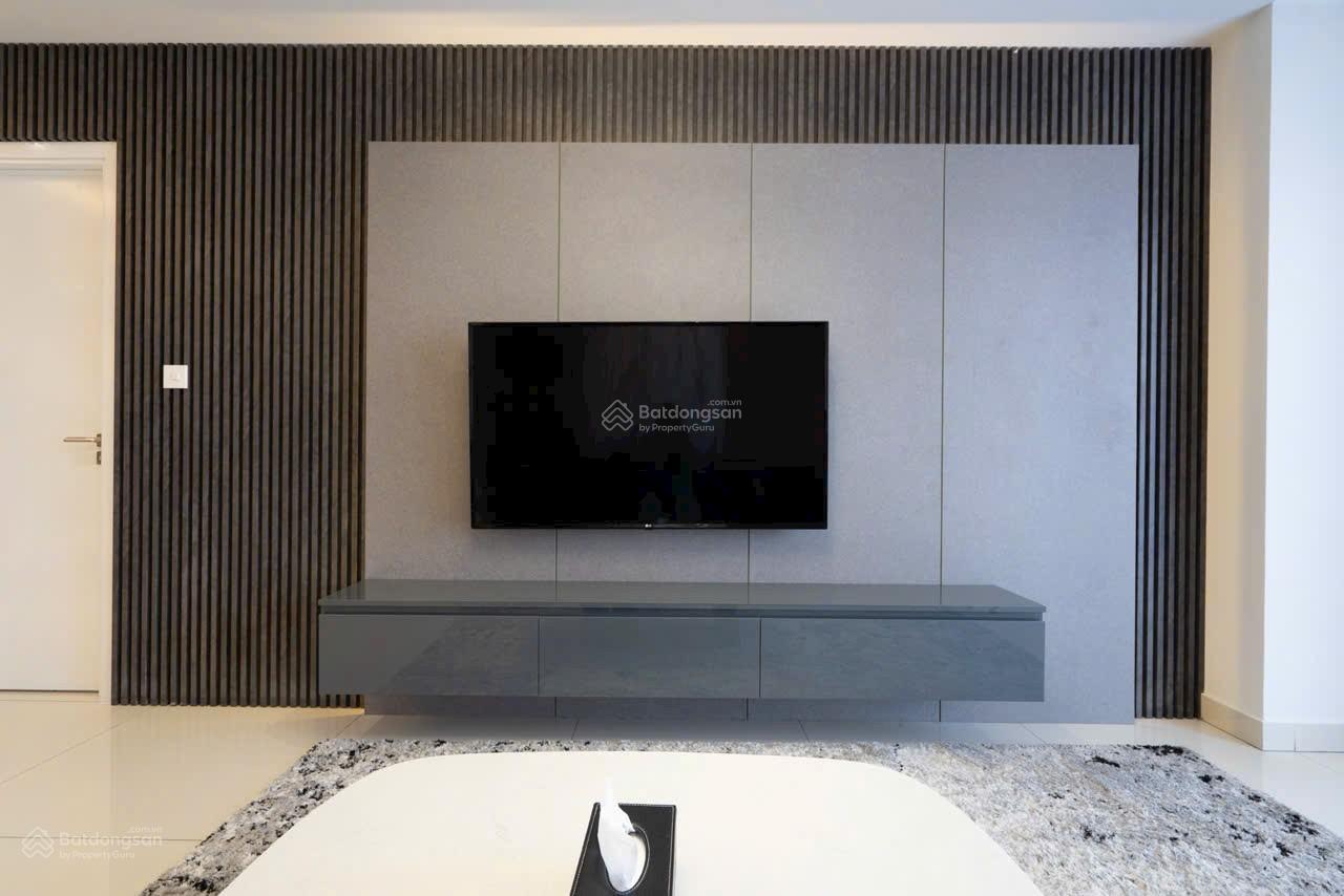 Chính chủ cần cho thuê nhanh căn hộ Cosmo DT 99m2, 3PN, 2WC, Giá 15tr căn góc Lh 0938 607 ***