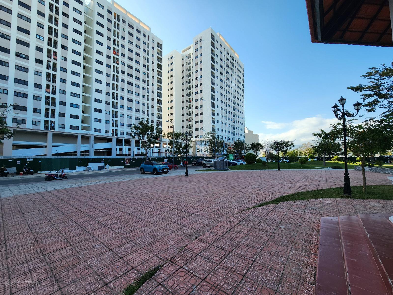 Lô đất đối diện công viên lớn quy hoạch xây 5,5 tầng