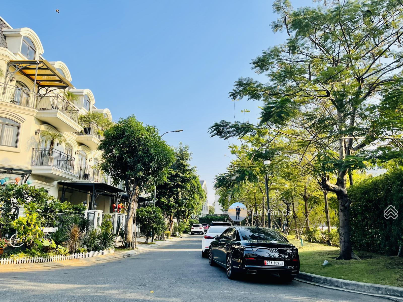 Chính chủ kẹt tiền bán nhà phố Lakeview City dt 6x16m 1 trệt 3 lầu hoàn thiện nội thất giá 17,5 tỷ Chính chủ kẹt tiền bán nhà phố Lakeview City dt 6x16m 1 trệt 3 lầu hoàn thiện nội thất giá 17,5 tỷ