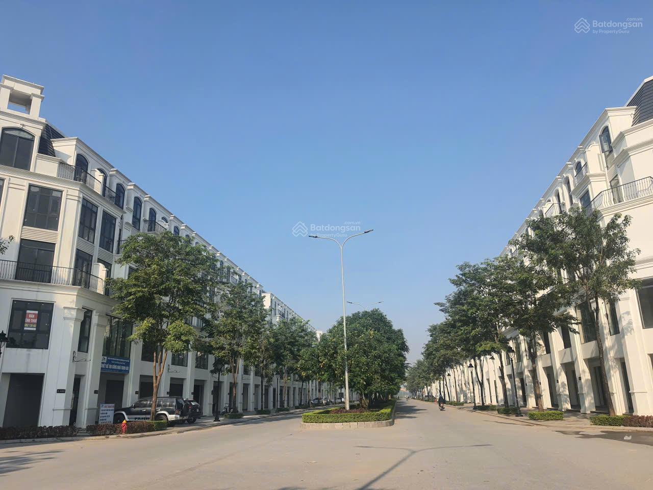 Bán căn góc ngã tư đường 30m khu Anh Quốc dự án Hinode Royal Park. DT 188m2 giá 54 tỷ. 0966 761 ***