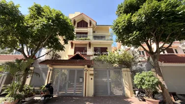 Bán biệt thự KĐT Dịch Vọng mặt phố Thọ Tháp cực đẹp 189m2 85 tỷ không lỗi gì