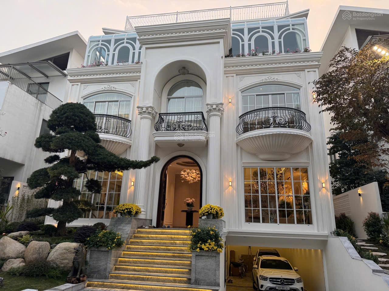 Chính chủ bán nhanh BT đơn lập Khai Son 340m2, đường 30m hướng Đông Nam, giá 300tr/m2