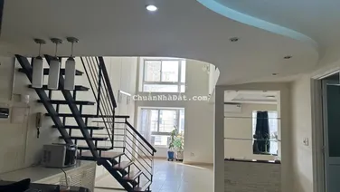 Cần bán duplex Sky Garden 1, PMH, Q7, 121m2, 7tỷ, 3PN 2WC, nội thất cơ bản, khu an ninh, thân thiện
