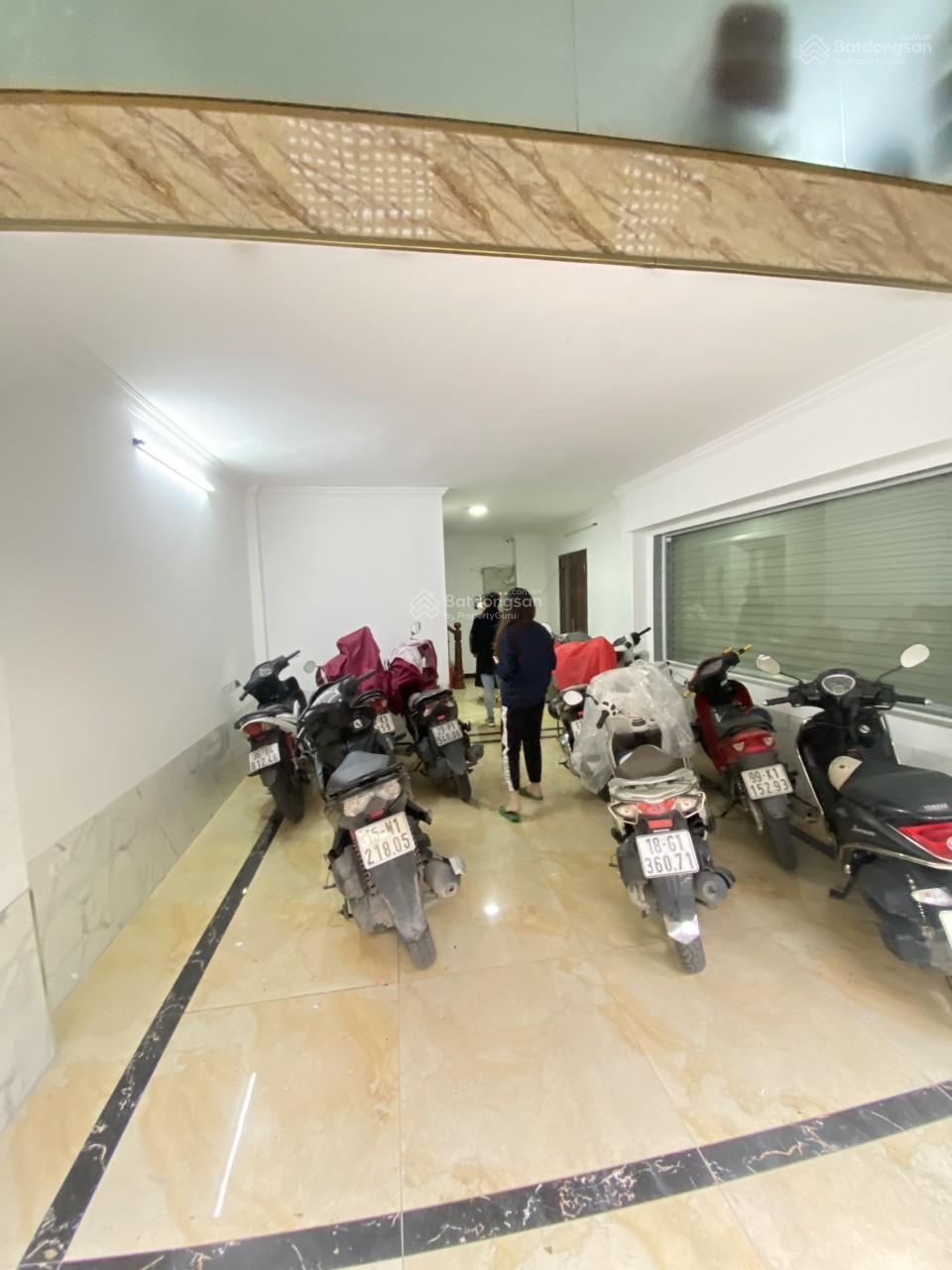 Cho thuê nhà liền kề ngay Làng Việt Kiều Châu Âu khu đô thị Mỗ Lao, Hà Đông. DT 90m2x5T, 23tr/th Cho thuê nhà liền kề ngay Làng Việt Kiều Châu Âu khu đô thị Mỗ Lao, Hà Đông. DT 90m2x5T, 23tr/th