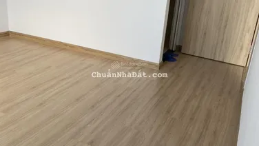cho thuê căn 2pn 2wc nhà trống căn góc thoáng mát,alo 0915 479 ***