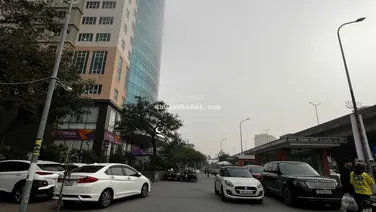 Cho thuê sàn văn phòng mặt phố Khuất Duy Tiến DT 645m2
