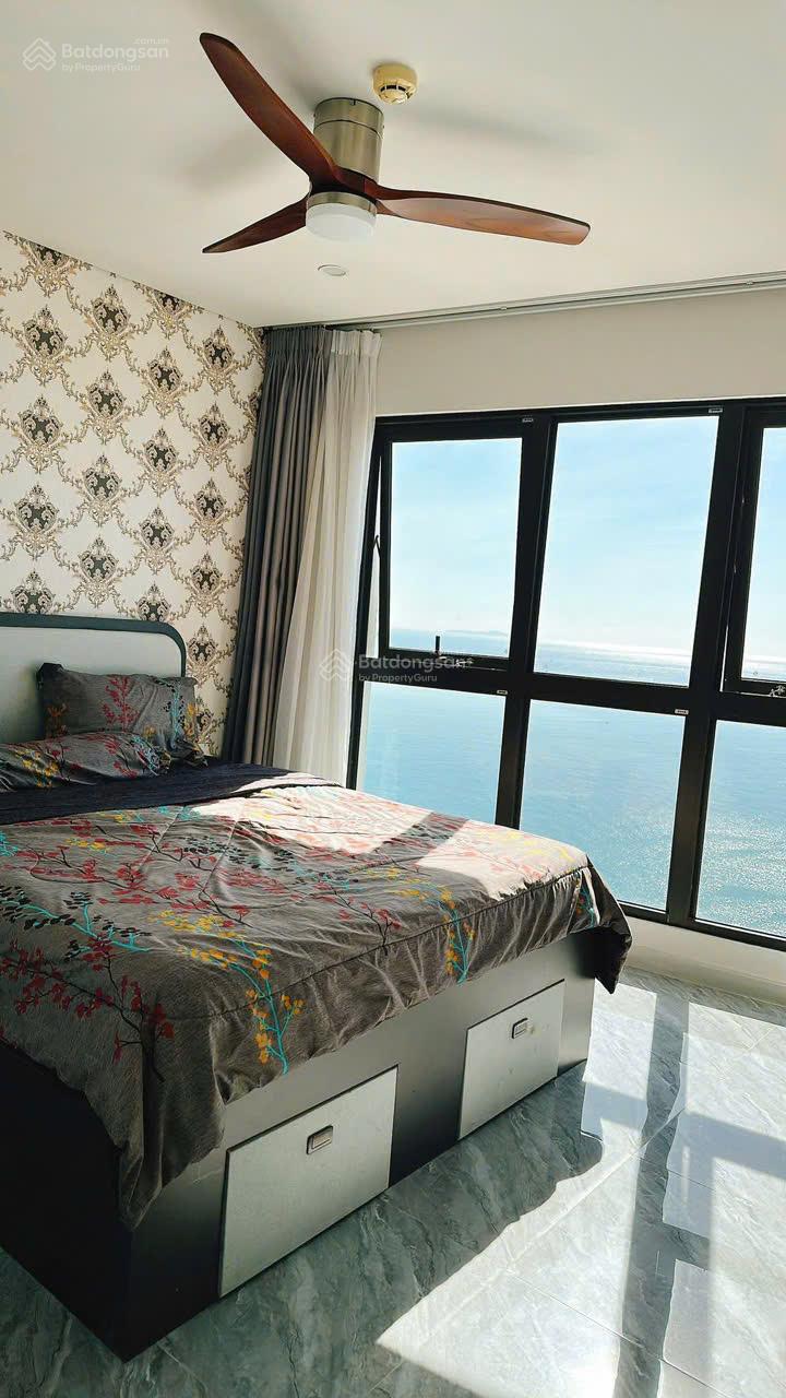 Bán căn hộ 2 phòng ngủ, view trực diện biển Goldcoast Nha Trang, giá 18,5 tỷ
