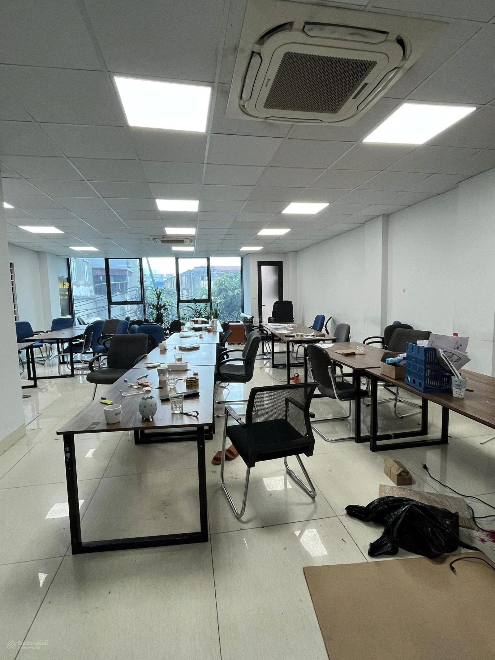 Cho thuê sàn văn phòng tại khu Triều Khúc - Nguyễn Trãi, diện tích 120m2/tầng, thông sàn