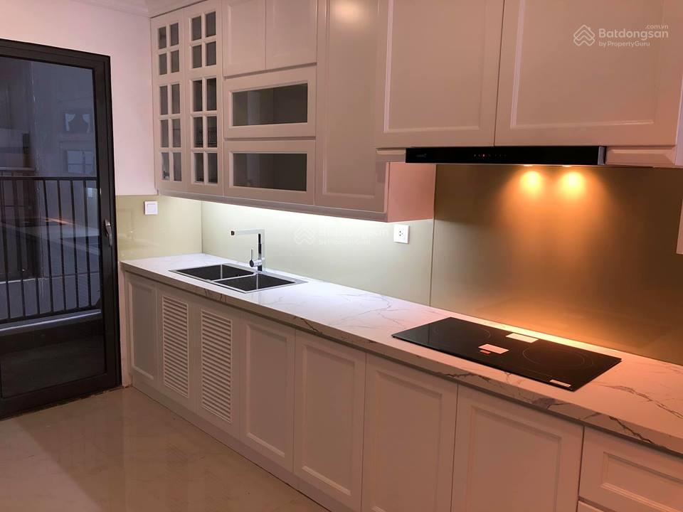 Bán căn 3 phòng ngủ giá 9,3 tỷ, full nội thất đẹp ở ngay, Discovery Complex, 0982 281 ***