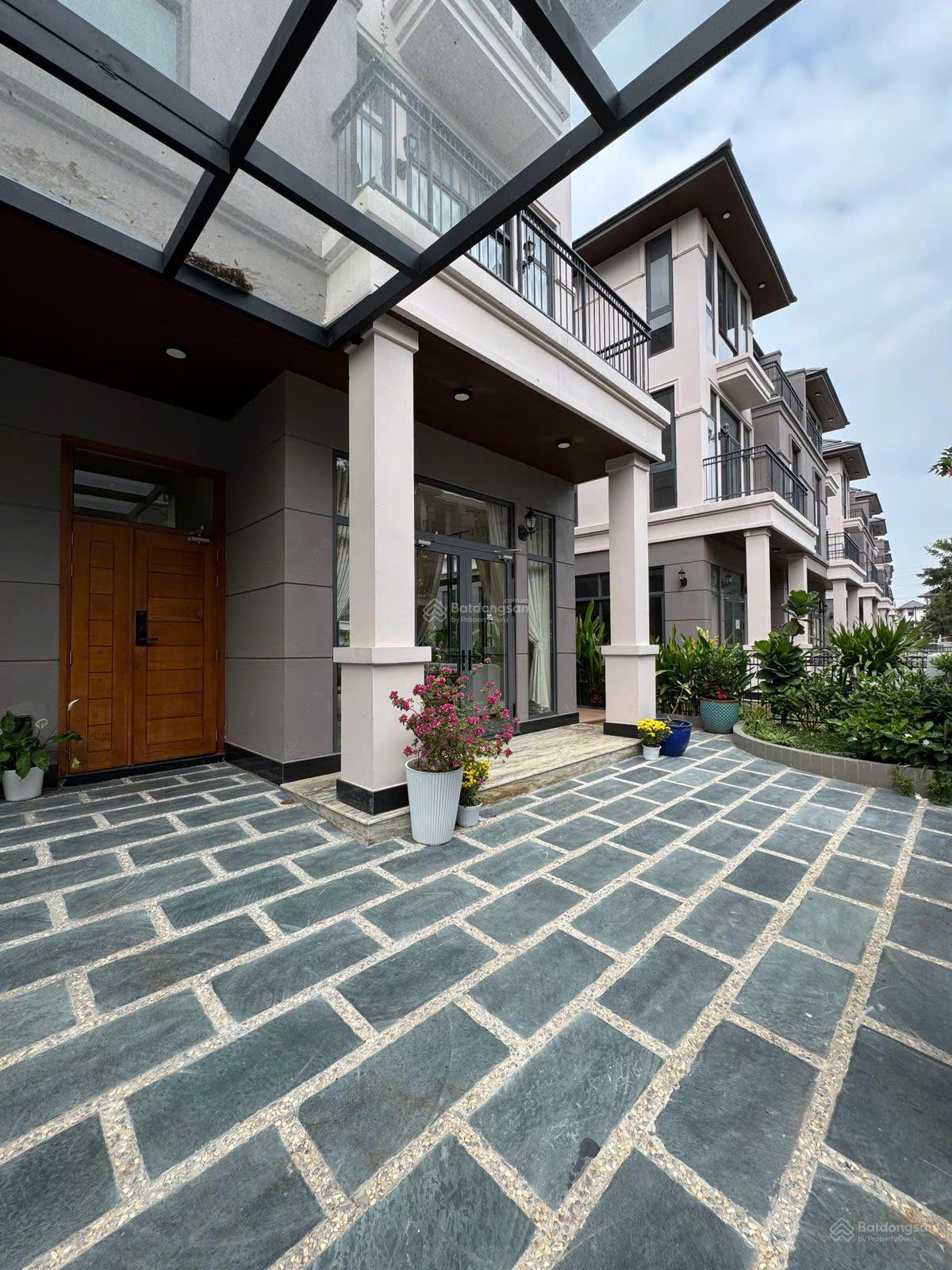 Cho Thuê biệt thự cao cấp hạng sang khu GS Nhà Bè , 4pn, diện tích sử dụng 450m2 , chỉ 55tr